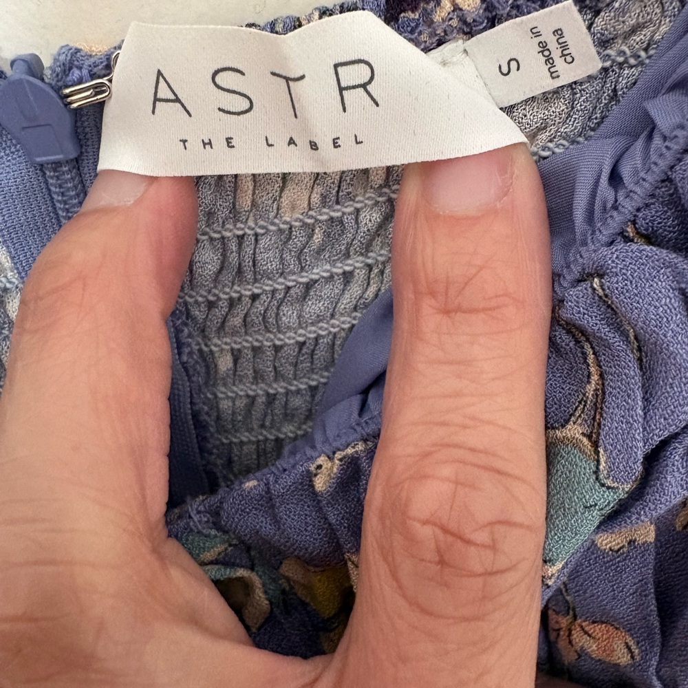 ASTR the Label Bonjour Button Front Dress in Periwinkle Multi Floral - Picture 3 of 7